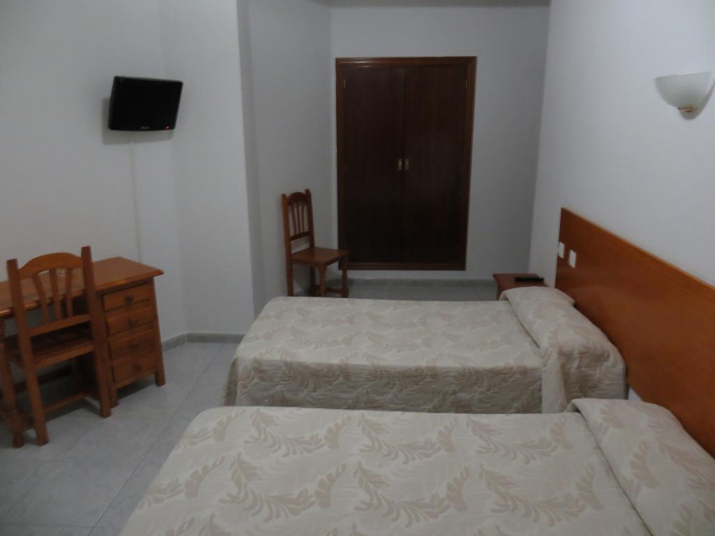 Hostal Galicia Don Benito Bagian luar foto
